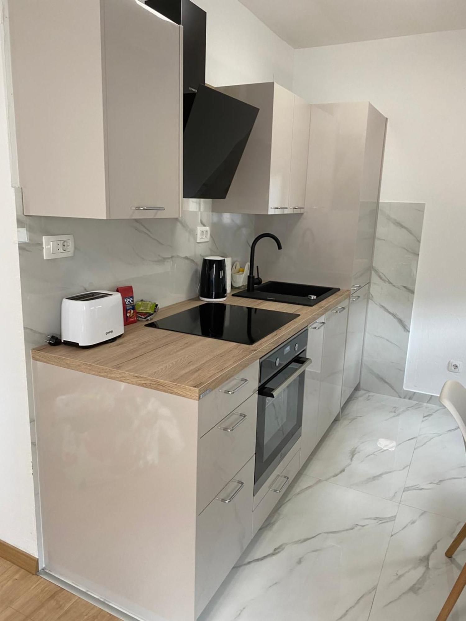 Paula Apartment Split